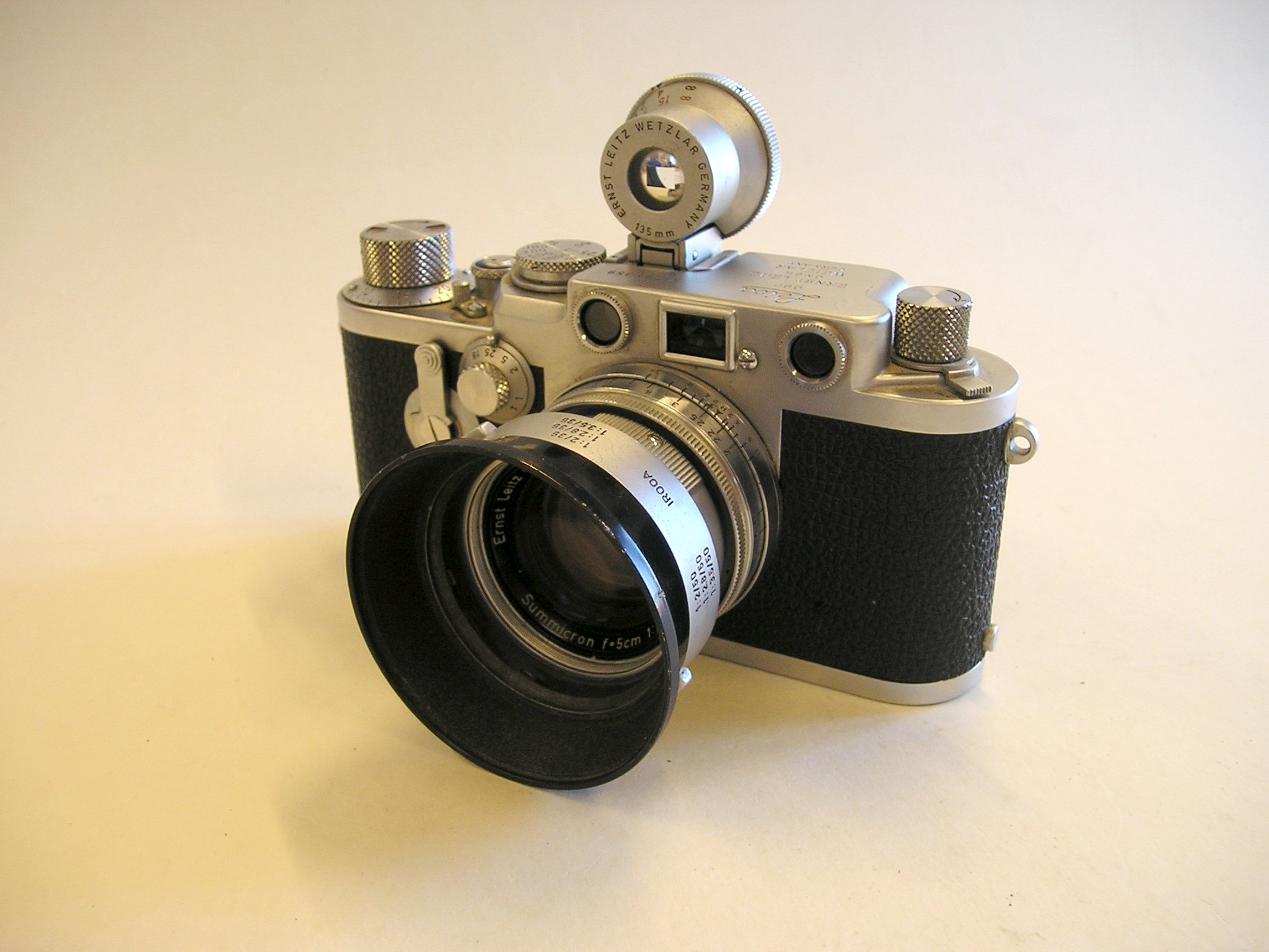 Leitz Leica IIIF Red dial