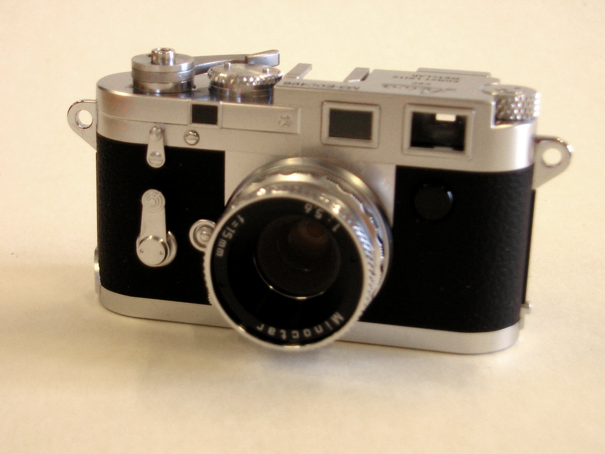 Minox Leica M3 chrome