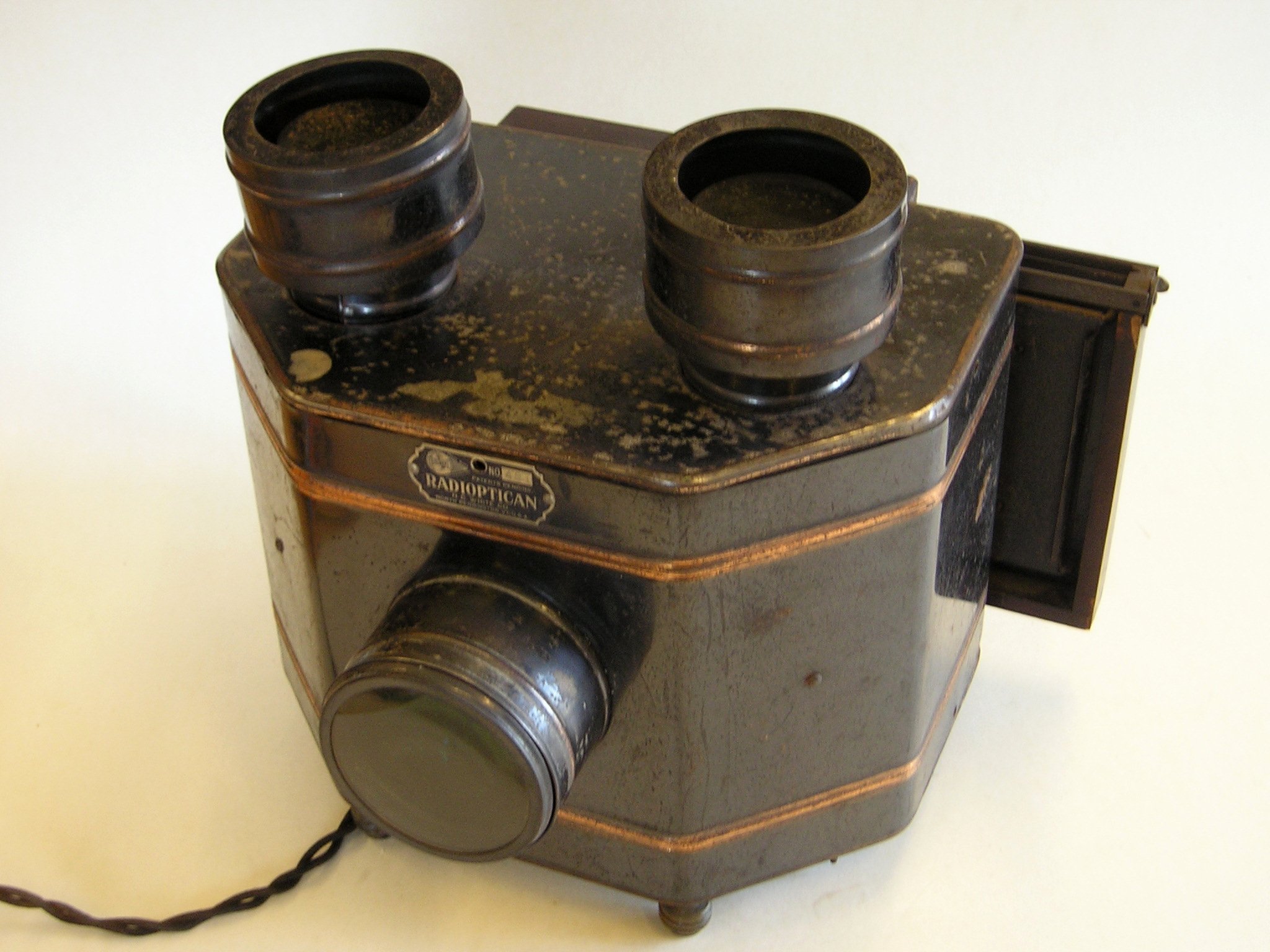 H.C. White Radioptican