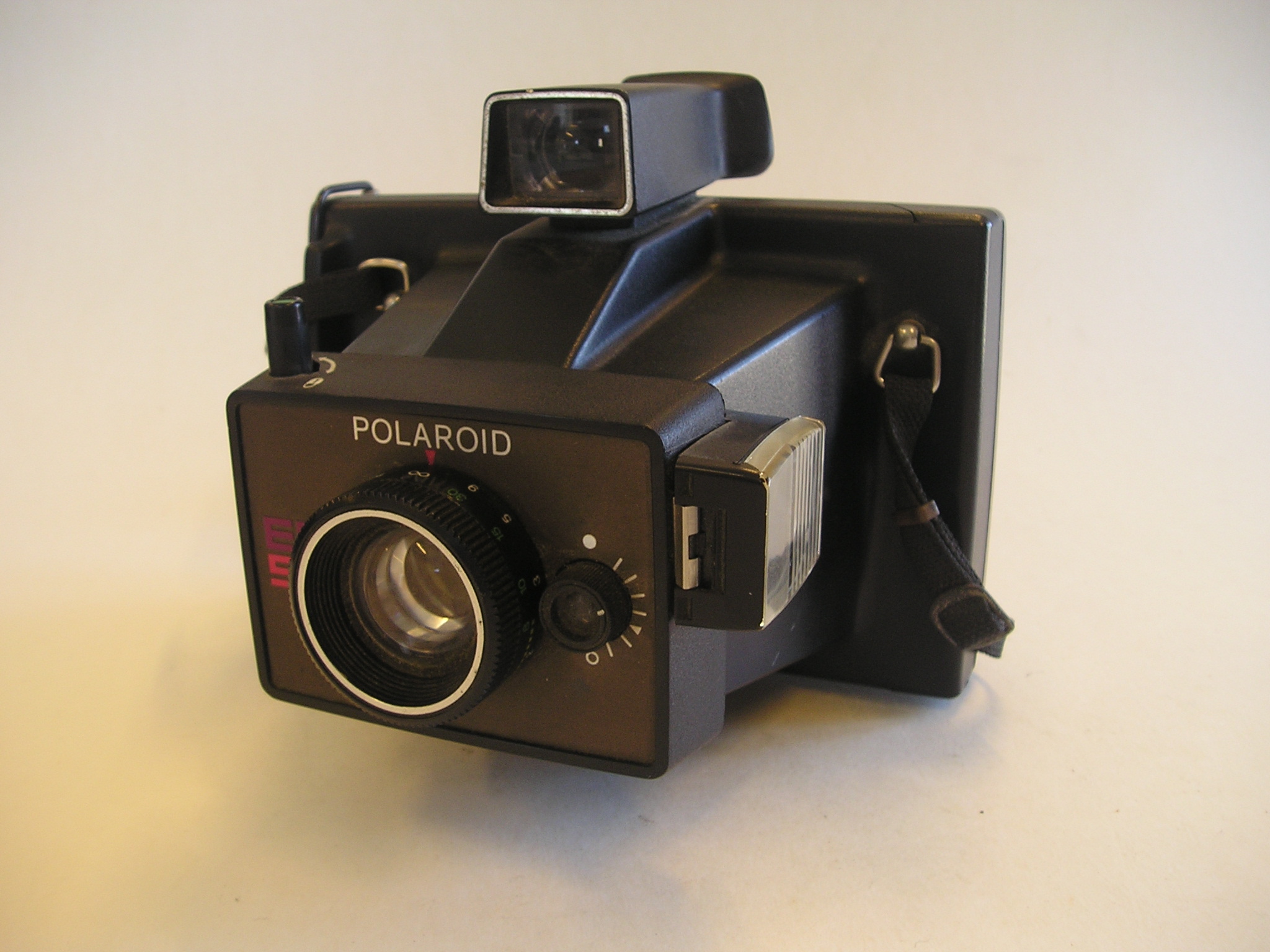 Polaroid EE 55